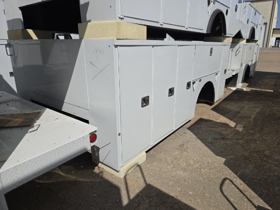 Adkins VN555MHI 156-30-AT Truck Bed for International and Freightliner Frames