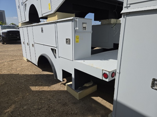 B&G Truck Bed for International and Freightliner Frames