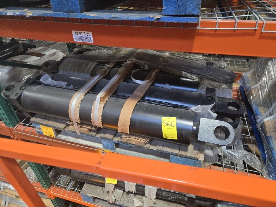 Approx (5) Hydraulic Cylinders on Pallet