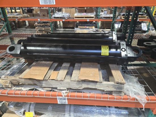 Approx (3) Hydraulic Cylinders on Pallet