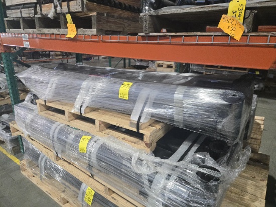 Approx (5) Hydraulic Cylinders on Pallet