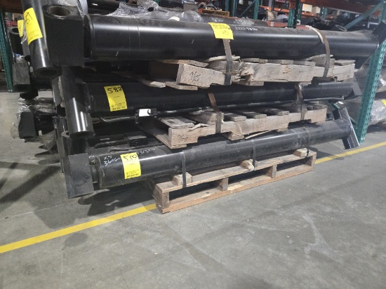 Approx (5) Hydraulic Cylinders on Pallet