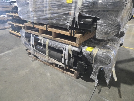 Approx (10) Hydraulic Cylinders on Pallet