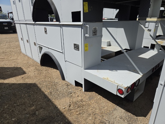B&G VN-555 Truck Bed for International and Freightliner Frames