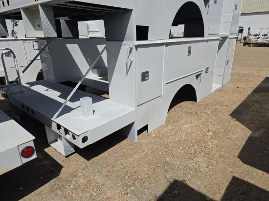 B&G VN-555 Truck Bed for International and Freightliner Frames