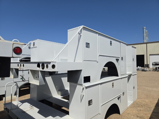 B&G VN-555 Truck Bed for International and Freightliner Frames