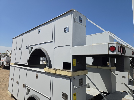 B&G VN-555 Truck Bed for International and Freightliner Frames