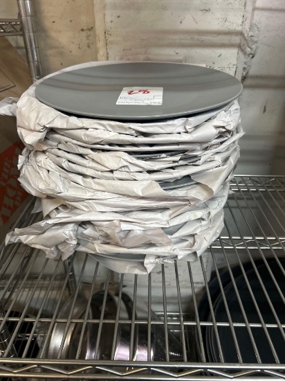New Zieng 12 in. Gray Ceramic Plates