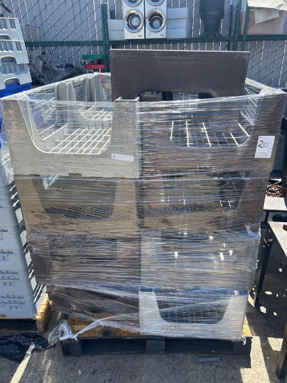 LOT of all Plastic Dunnage Racks on this Pallet
