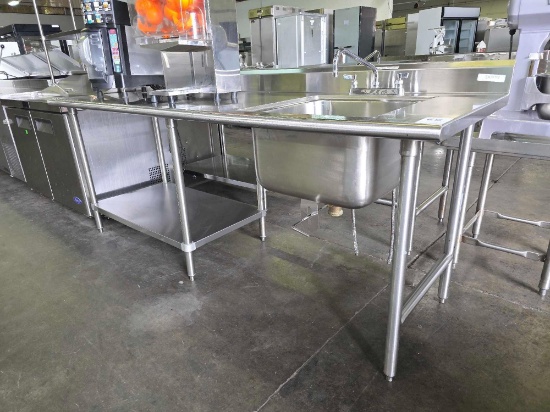 90 in. x 30 in. All Stainless Steel Table with 20 in. x 20 in. Right Side Sink