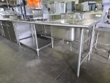 90 in. x 30 in. All Stainless Steel Table with 20 in. x 20 in. Right Side Sink