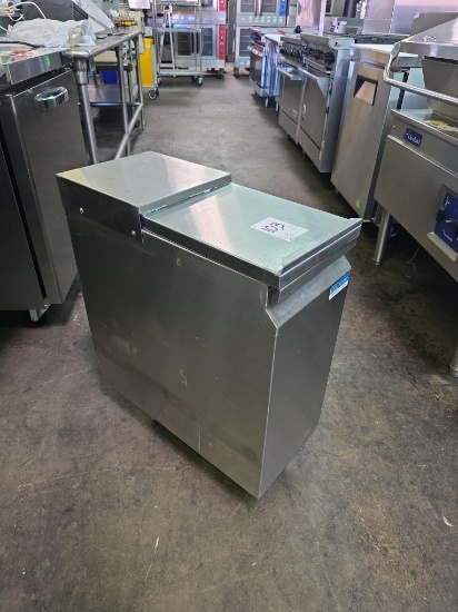 BK Resources 11 in. Stainless Steel Mobile Ice Bin with Sliding Lid