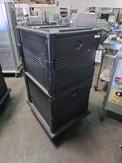 Cambro Mdl. UPC1600 24 Pan 2 Cube Food Pan Carrier