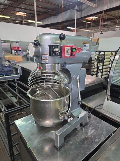 Avantco 20 qt. Mixer with Bowl, Whip, and Hook