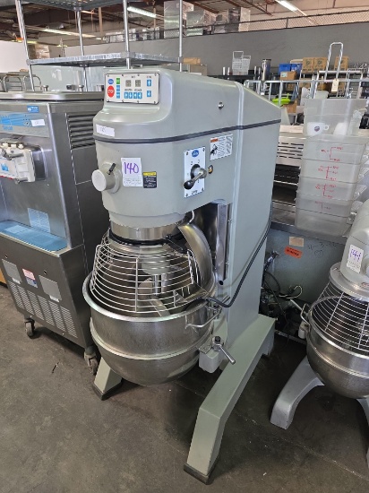 NEVER USED Globe SP80 80 Qt. Mixer with Bowl Guard, Bowl and Hook.