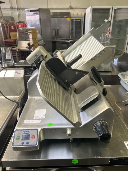 Globe Mdl. S13A Automatic Slicer