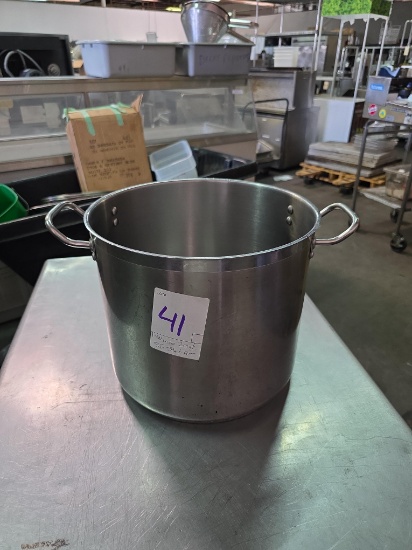 Winco 20 qt. Stainless Steel Stock Pot