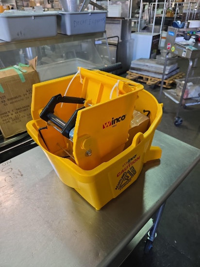New Mop Bucket with Wringer
