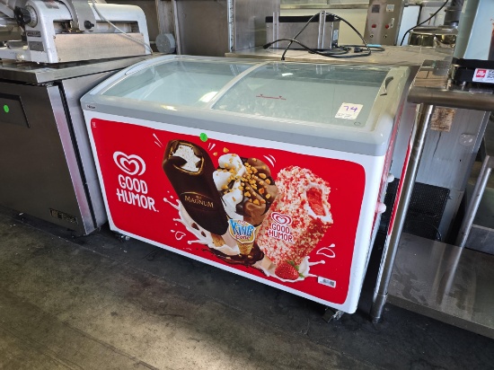 Hiron 48 in. Ice Cream Merchandiser