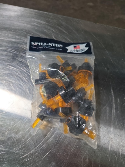 Spill Stop Orange Pourers