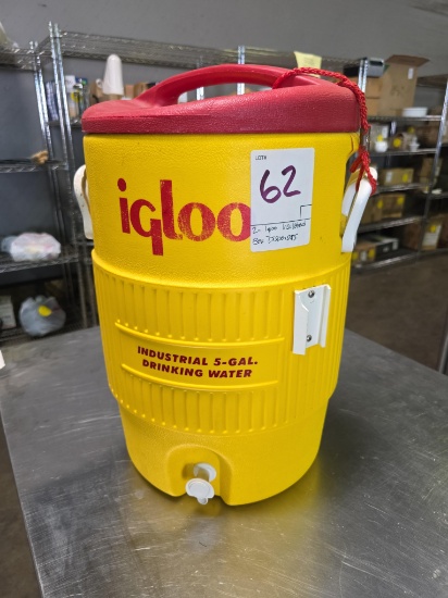 Igloo Insulated Beverage Dispensers