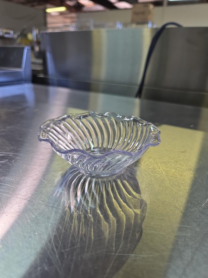 Small Plastic Ice Cream Dishes