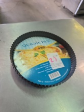 NEW Winco 12 in. Nonstick Quiche Pans