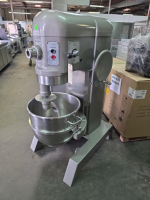 Hobart 60 qt. Mixer with Bowl and Hook