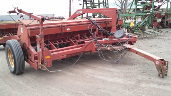 Case IH 5100 Grain Drill with 2 15' sections Has Grass Seeder Markers and hitch