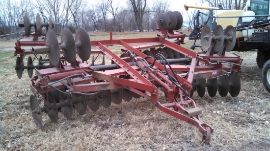 IH 470 18' Disc