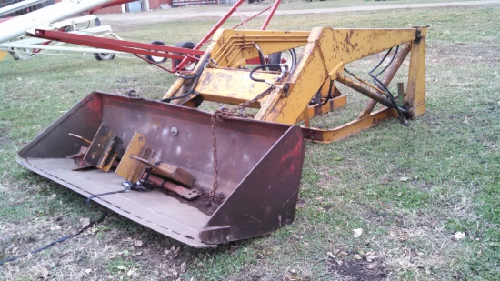 Quacher Loader With Mounts
