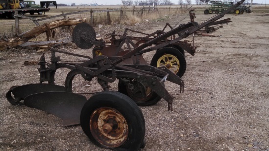 IH Antique 2 Bottom Plow