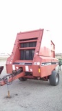 IH 8450 Round Baler