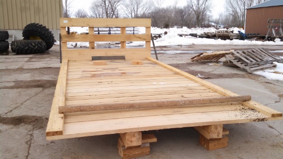 Flatbed Hayrack with Back No Gear