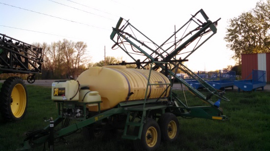 Top Air Sprayer 60' Hydraulic Fold Booms