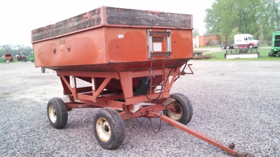 NuBilt 250 Bushel Gravity Wagon with Seed Auger