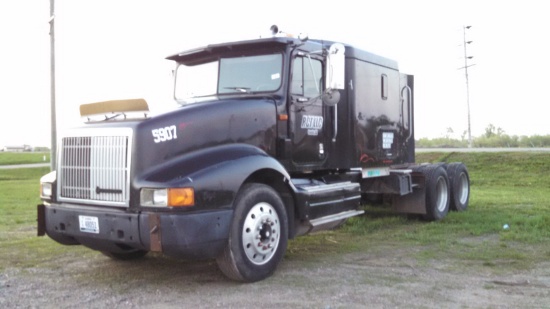1995 International 9400 Semi Tractor