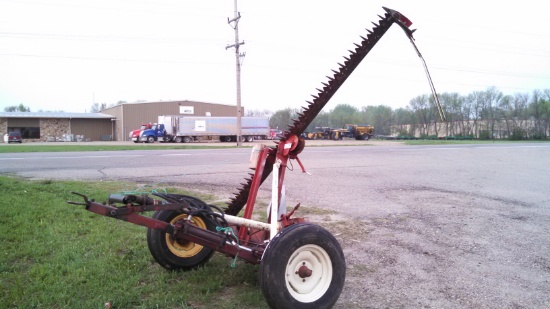 IH 1100 Sickle Mower 9' Bar