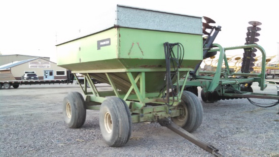 Parker 2500 Gravity Wagon on Parker Gear with Seed Auger