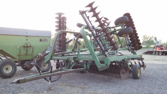 JD 335 Tandem Disc 30'