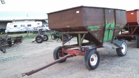 200 Bushel Gravity Wagon
