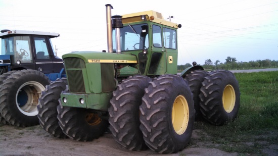 1975 JD 7520 4x4 Tractor