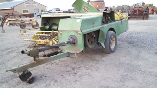 JD 466 Small Square Baler