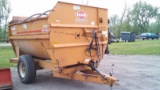 Knight 3136 Reel Augie Mixer Feed Wagon with Scale