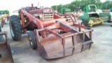 IH 560 Tractor with Dual 325 Grapple Loader