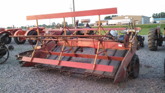 Owatonna 10' Self Propelled Swather Wisconsin FV4 Air Cooled Engine