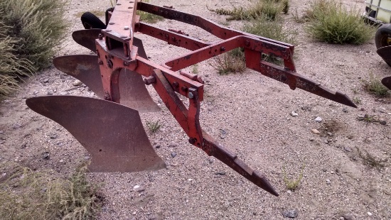 IH 311 3x16 Fully Mounted Plow