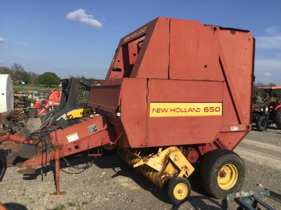 650 NEW HOLLAND ROUND BALER