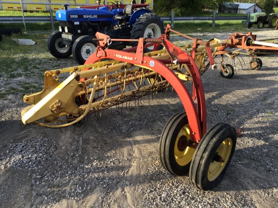 256 NEW HOLLAND DOLLY WHEEL RAKE