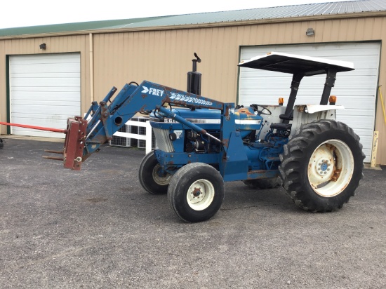 5610 FORD TRACTOR W/ LOADER